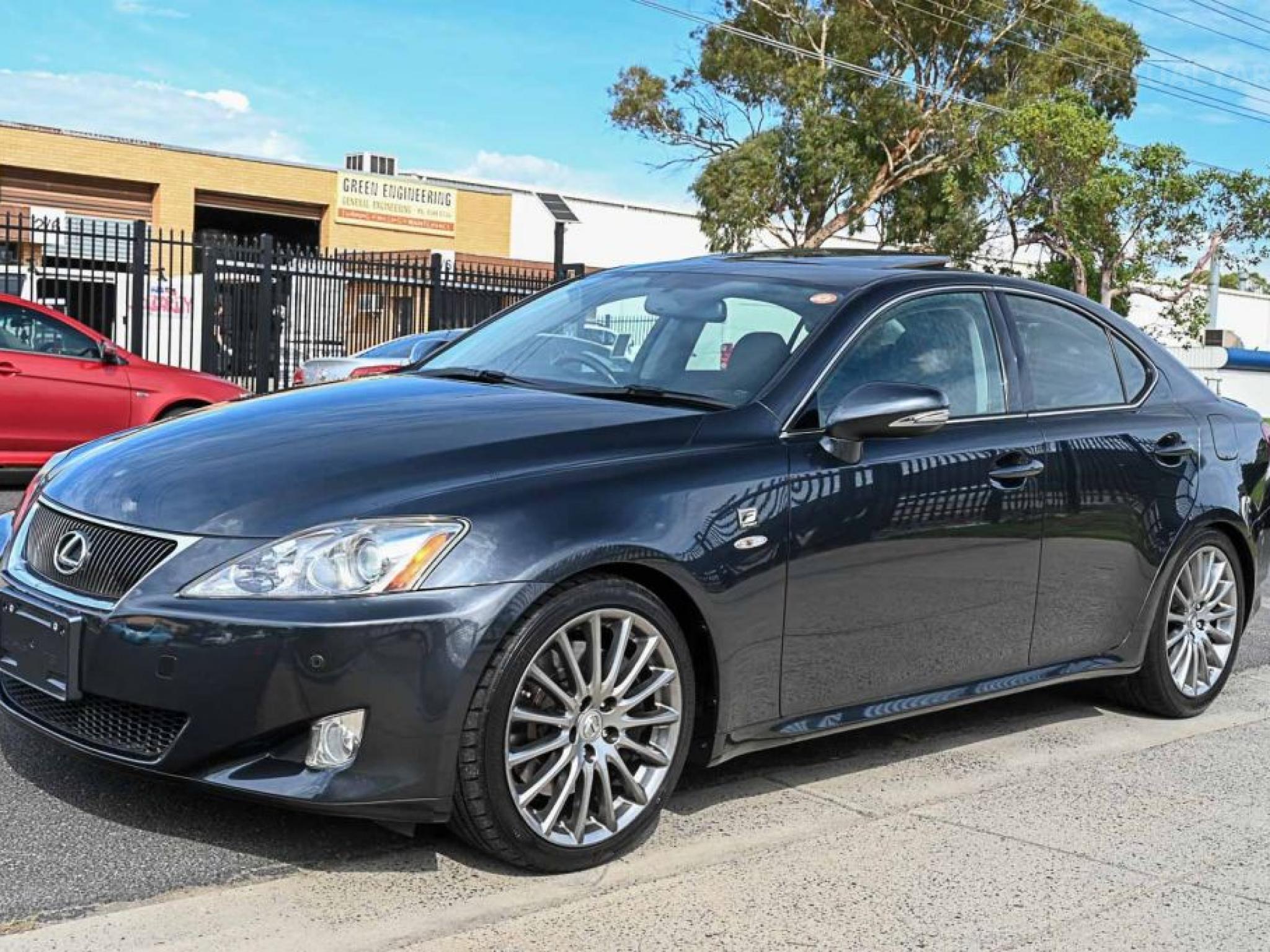 LEXUS IS350