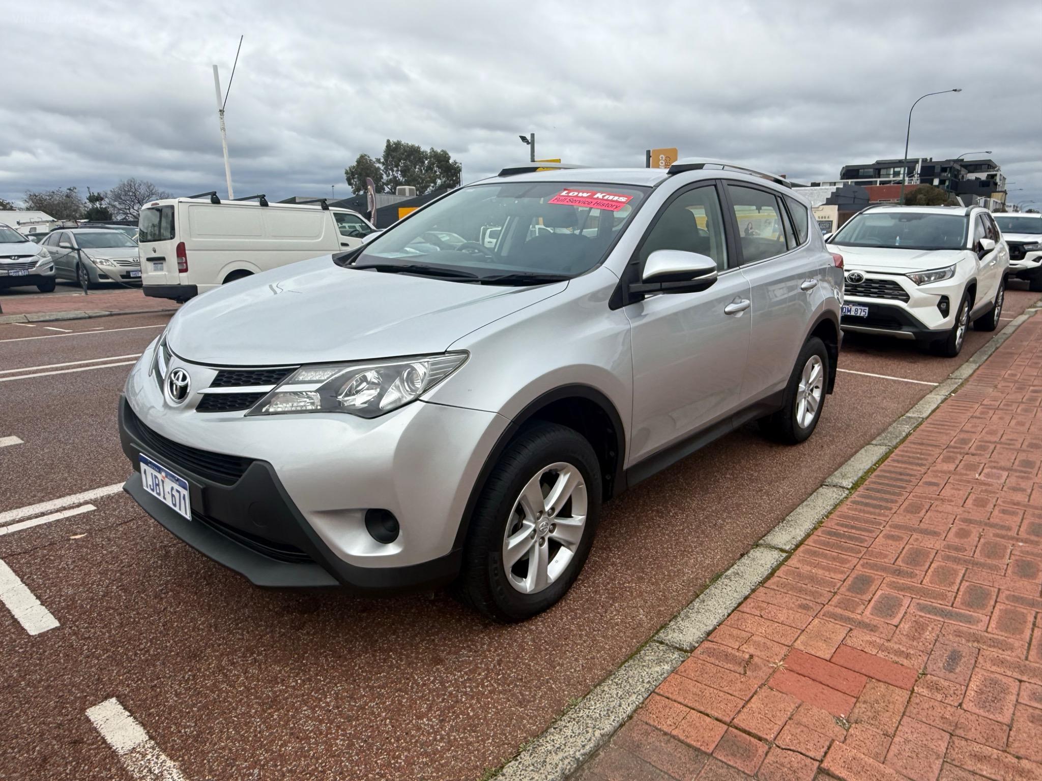 TOYOTA RAV4