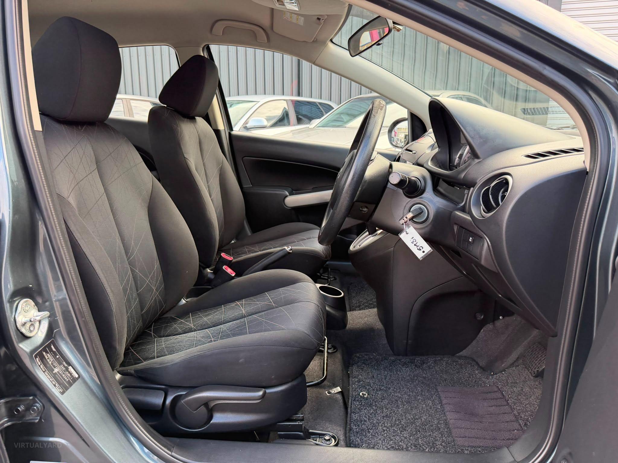 MAZDA MAZDA2