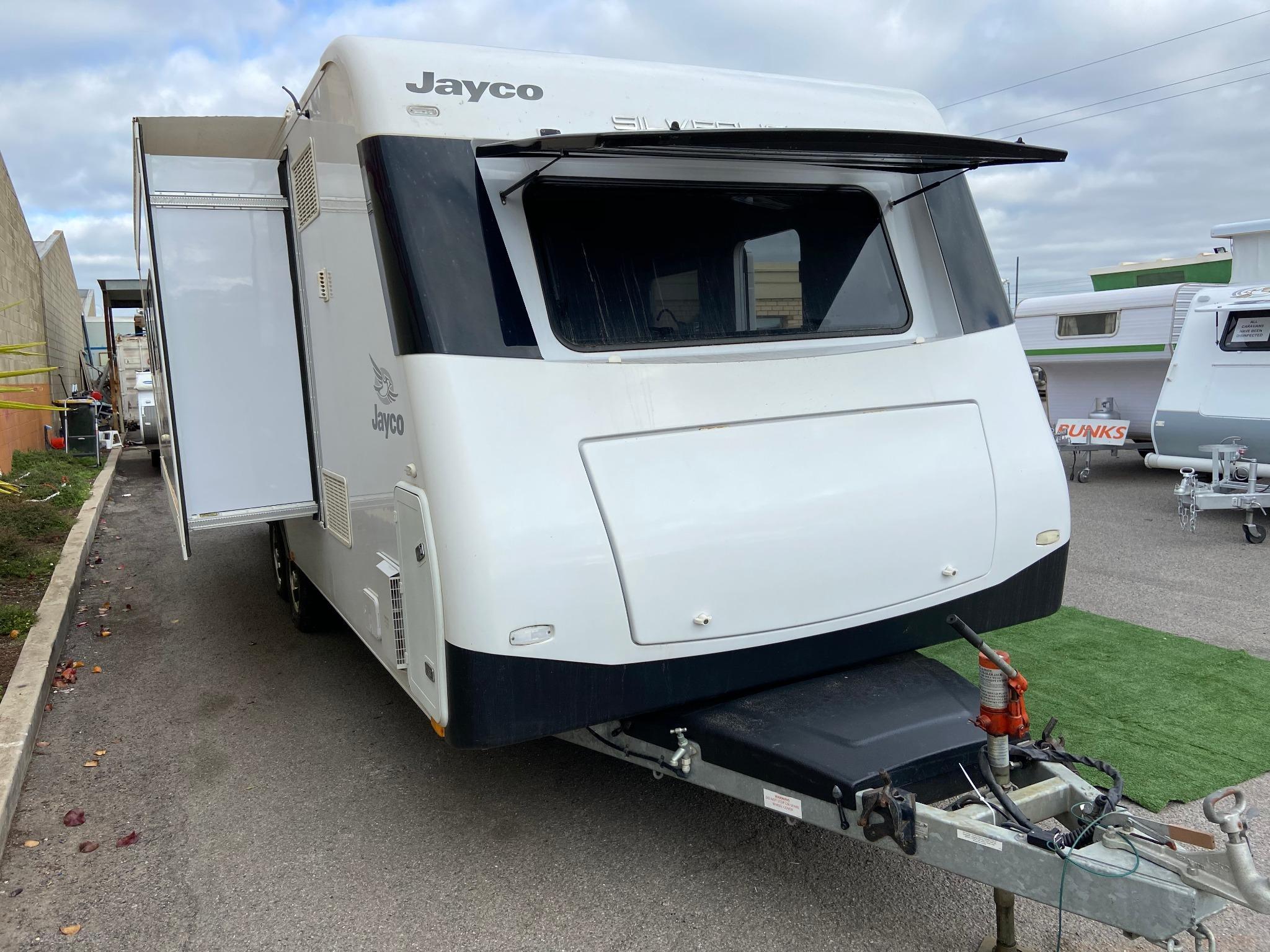 JAYCO SILVERLINE 25' WITH SLIDEOUT AND ANNEX WALLS