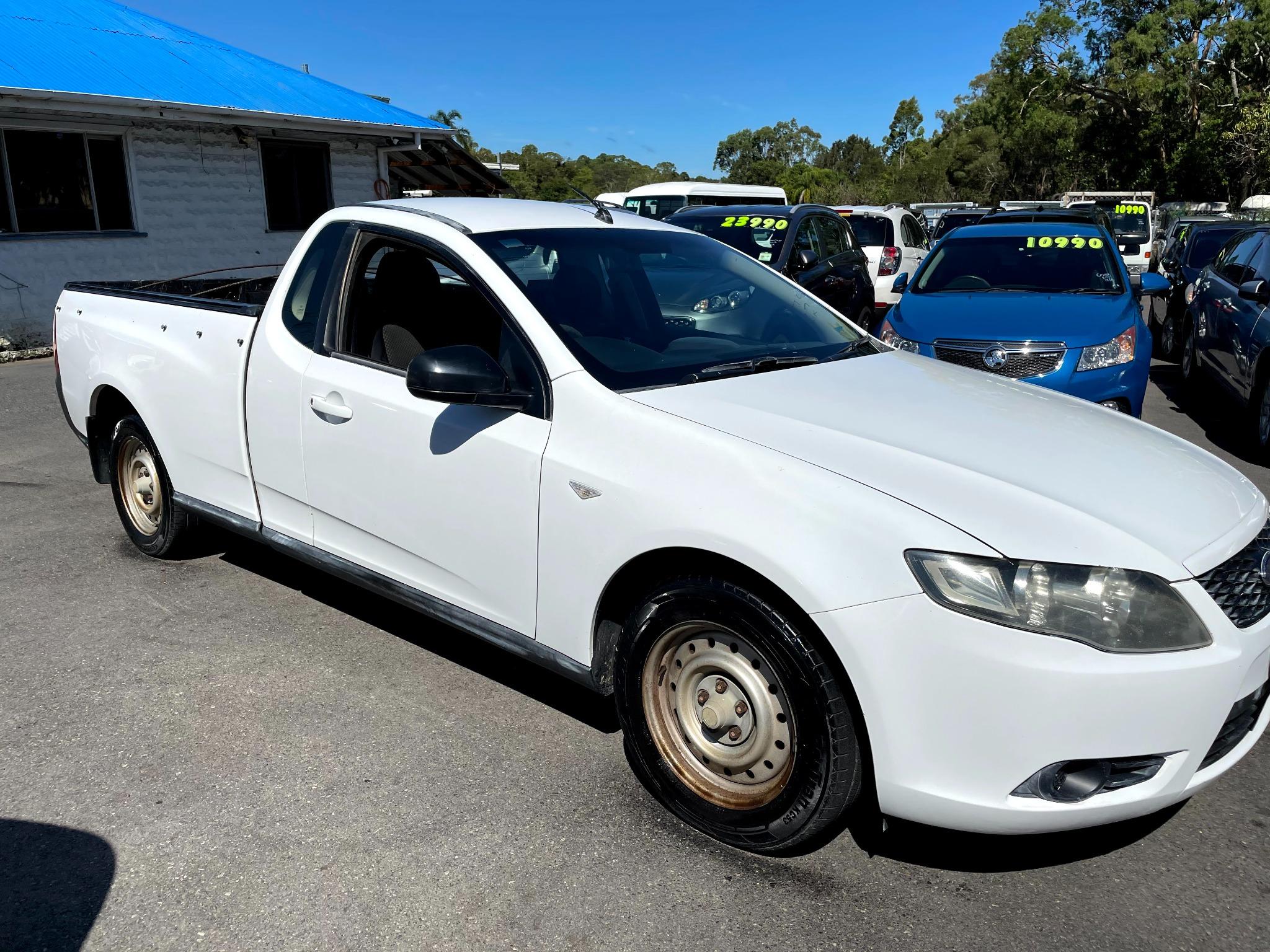 FORD FALCON FG UTILITY 2DR AUTO 5SP 4 0I COL 