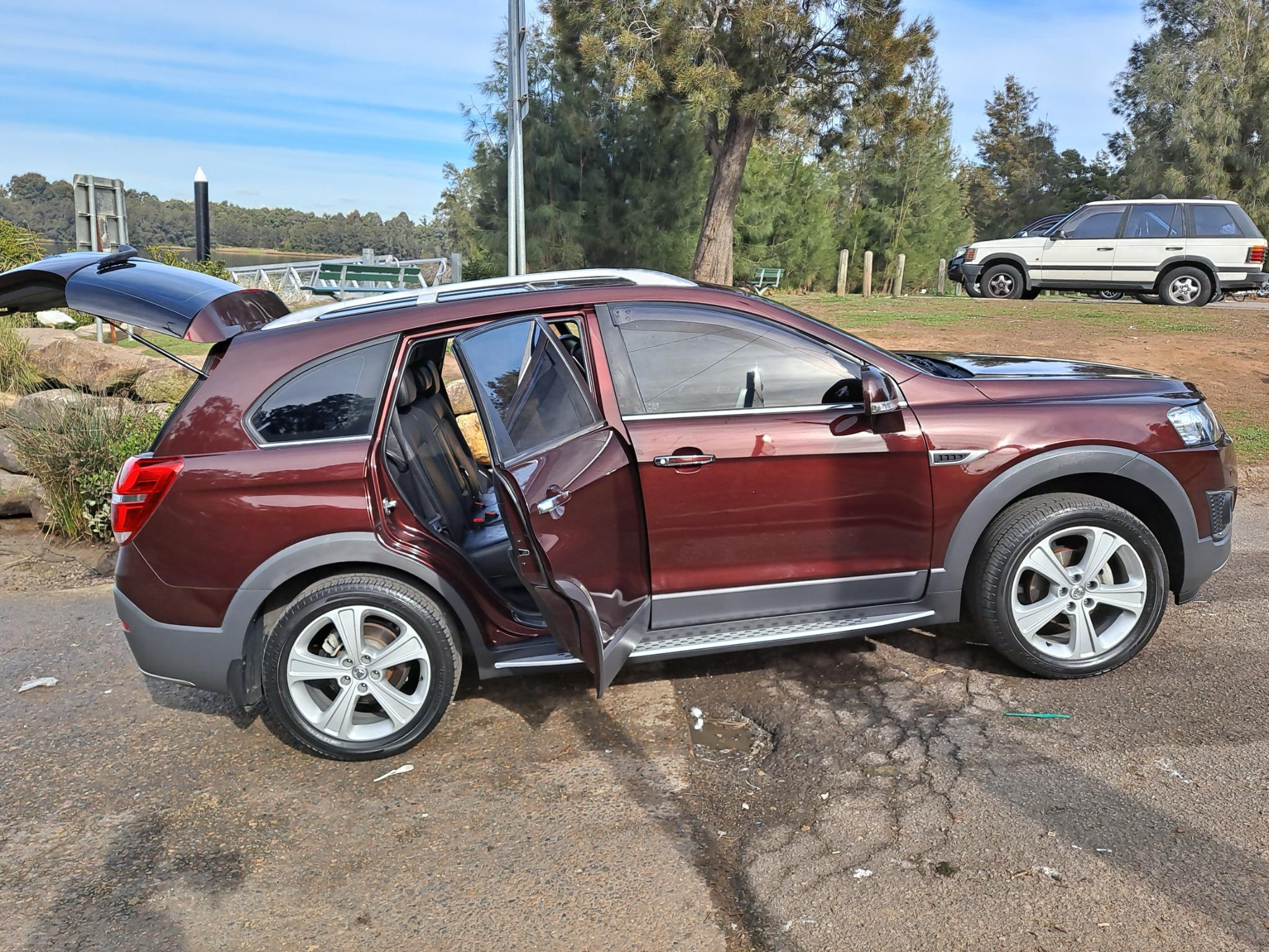 HOLDEN CAPTIVA CG 5 LTZ WAGON 5DR SPTS AUTO 6SP 2 4I